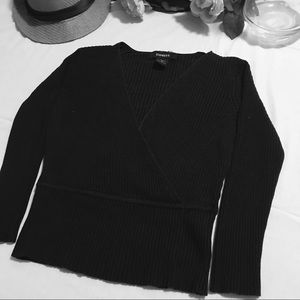 EXPRESS - SIZE XS Cute Black Shirt